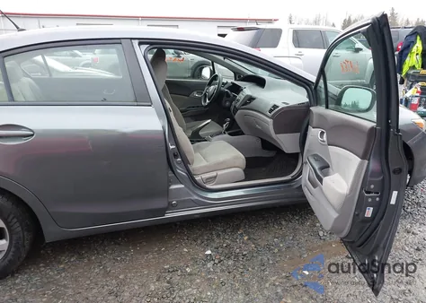 2012 Honda Civic Hybrid из США, поврежденный, VIN JHMFB4F29CS011025